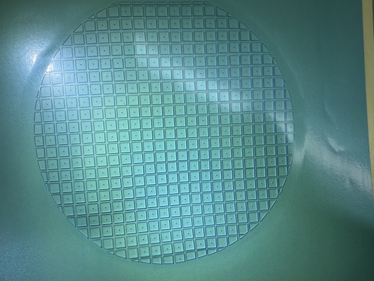 Tấm thủy tinh thạch anh / Borosilicate UV đục lỗ 4,4 X 4,4 X 0,5mmt