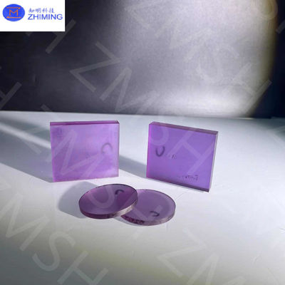 làm trong phòng thí nghiệm sapphire đá quý sybthetic vật liệu thô thang Mohs 9 cho đồ trang sức làm cao hiahg trong suốt