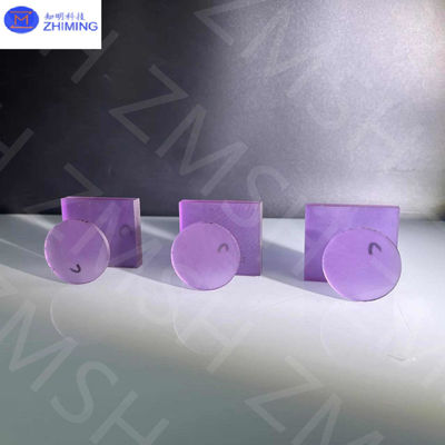 làm trong phòng thí nghiệm sapphire đá quý sybthetic vật liệu thô thang Mohs 9 cho đồ trang sức làm cao hiahg trong suốt