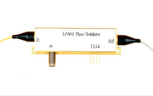 Phân chế pha Lithium Niobate đa băng tần 40 GHz