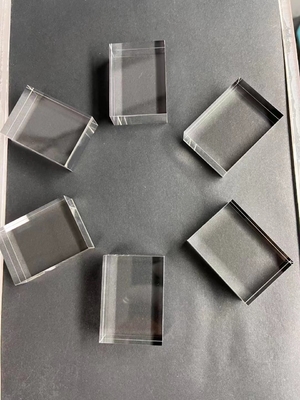 Giá tốt Lớp quang học Windows Quartz / Sapphire tùy chỉnh cho Hướng dẫn ánh sáng Laser trực tuyến