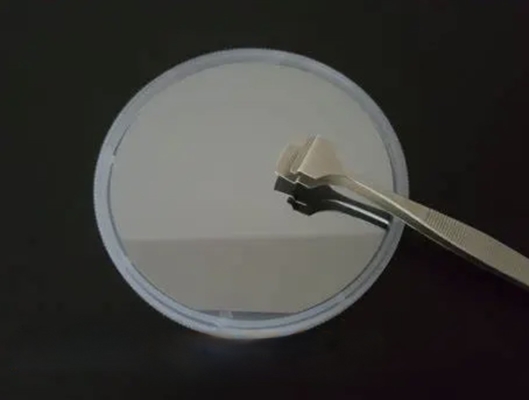 Giá tốt VGF 2 Inch 4Inch N / P Loại Chất nền bán dẫn wafer GaAs để tăng trưởng Epiticular trực tuyến
