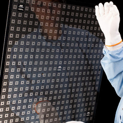 Giá tốt TGV Glass Substrate Through-hole Coating Semiconductor Packaging JGS1 JGS2 trực tuyến