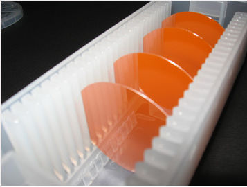 Giá tốt 2 inch Gallium Phosphide Crystal Substrate GaP wafer 0,3 Độ dày bề mặt bị trượt trực tuyến