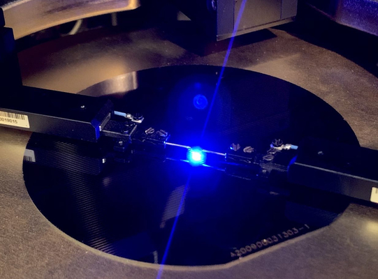 Giá tốt Dia 200mm AlGaN Si Epi Wafer loại N cho Micro LED 6 inch trực tuyến