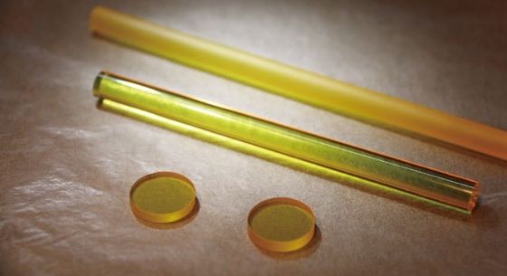 Nd Ce YAG Laser Crystal 1inch 2inch 10x10mmt Yttrium Nhôm Garnet wafer