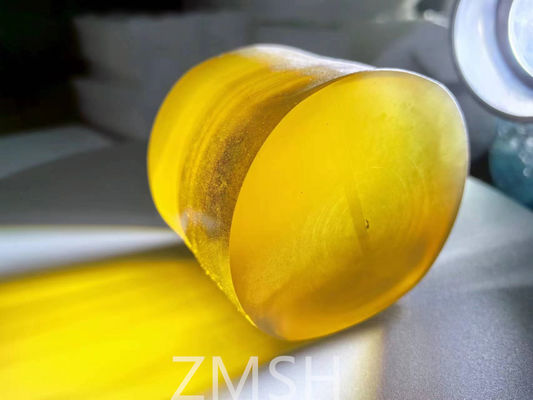 Giá tốt Vàng nhân tạo sapphire đá quý thô thang độ cứng Mohs 9 tinh thể cho đồ trang sức trực tuyến